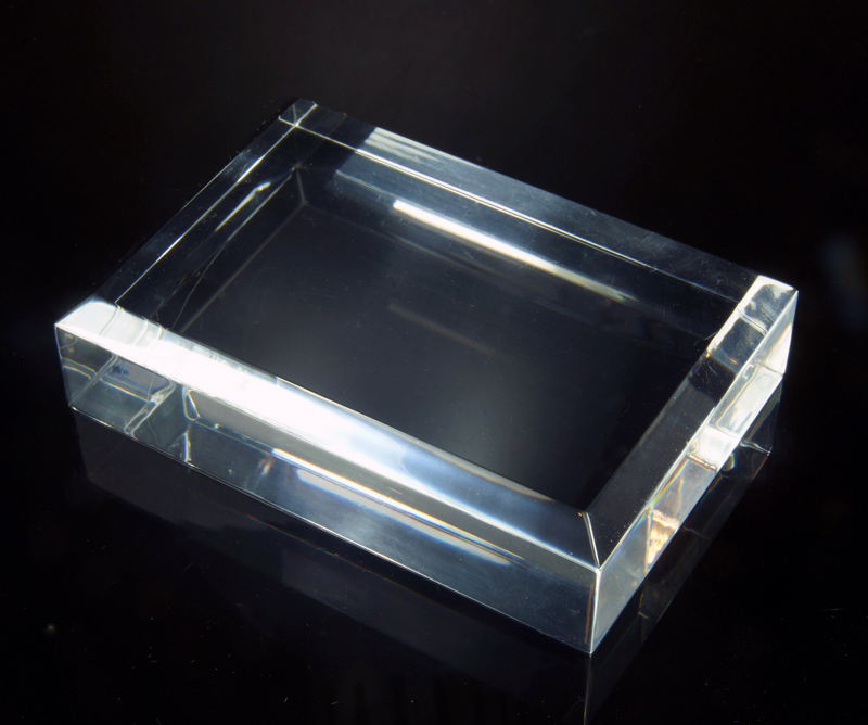 Set of 5 high quality plexiglas bases with beveled edges - 100x70x25.