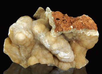 Aragonite - SS 228 outcrop, 10 Km north of Tarma, Junin, Peru