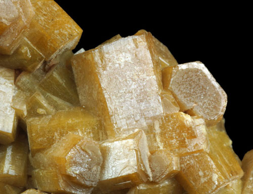 Vanadinite var: Endlichite - Touissit, Oujda-Angad, Oriental region, Morocco