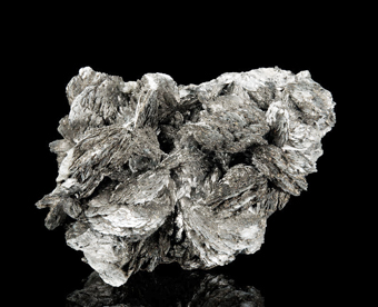 Lllingite - Huanggang mine, Chifeng Prefecture, Inner Mongolia Aut. Region, China