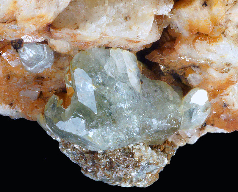 Fluorapatite - So Geraldo do Baixio, Minas Gerais, Brazil