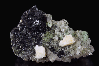 Babingtonite, Prehnite and Quartz - Ganzhizhou mine, Liangshan, Sichuan, China