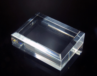 High quality plexiglas base with beveled edges - 80x60x25.