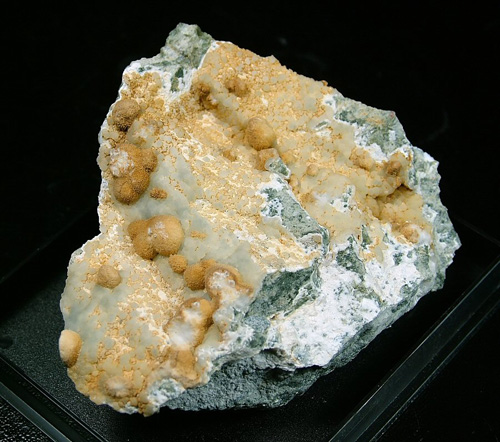 Thomsonite-Ca - Rio Pian del Foco, Olbicella, Tiglieto, Genova Province, Liguria, Italy