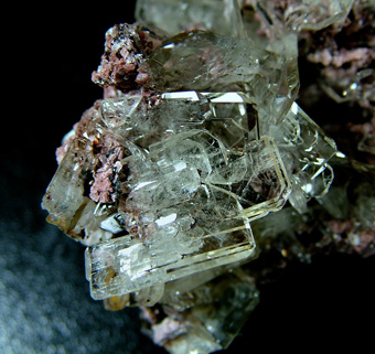 Baryte - Cerro Warihuyn (Huarihuyn), Miraflores, Huamales Province, Hunuco Department, Peru