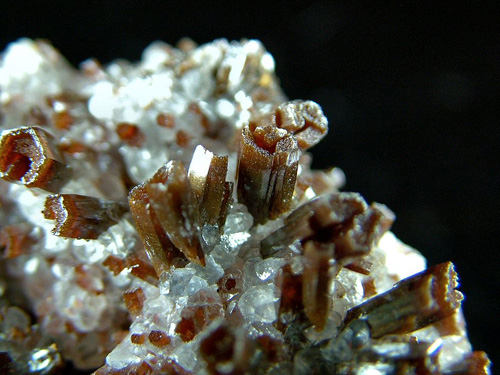 Arsenic-bearing Vanadinite (Endlichite) - Erupción Mine, Los Lamentos Mts (Sierra de Los Lamentos), Ahumada Municipality, Chihuahua, Mexico