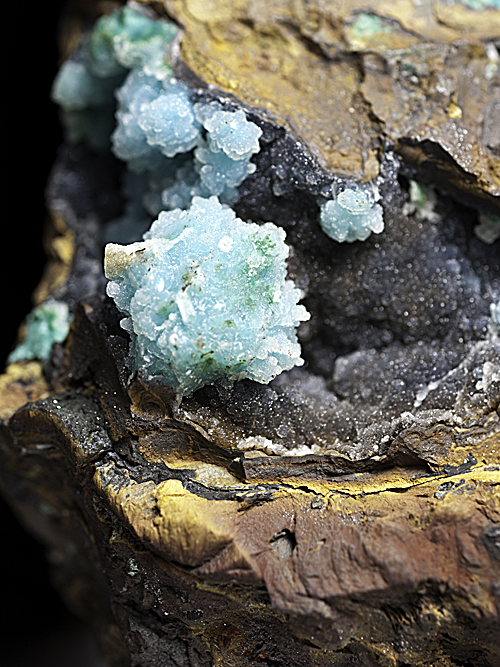 Chrysocolla, Quartz - Lily mine, Pisco Umay, Ica dept., Peru