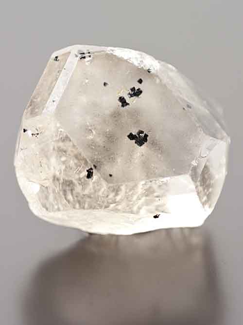 Topaz, oxides inclusions - Gilgit District, Gilgit-Baltistan, Pakistan