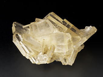 Baryte - Cerro Warihuyn (Huarihuyn), Miraflores, Huamales Province, Hunuco, Peru