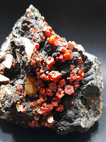 Vanadinite - Taouz Cadat, Er-Rissani Cercle, Errachidia Province, Dra-Tafilalet Region, Morocco