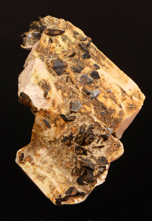 Babingtonite - Baveno, Verbano-Cusio-Ossola Province, Piedmont, Italy