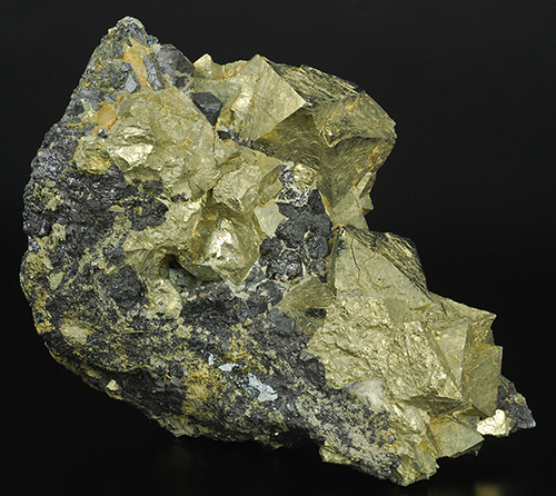 Pyrite and magnetite - Brosso mine - Clea - Lssolo - Canavese distr. - Torino prov. - Piedmont - Italy