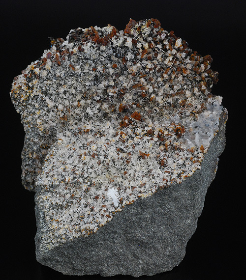 Melilite and fluorapatite - Laghetto quarry - Laghetto - Monte Compatri - Rome prov. - Latium - Italy