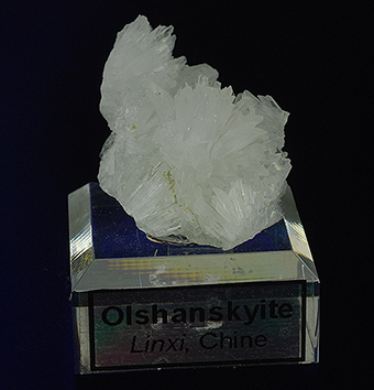 Olshanskyite - Shijiangshan mine - Linxi - Linxi Co. - Ulanhad League - Inner Mongolia Autonomous Region - China