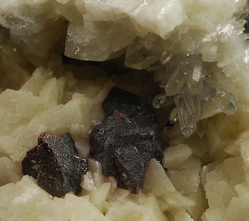 Cinnabar, dolomite and quartz - Tongren mine - Guizhou prov. - China