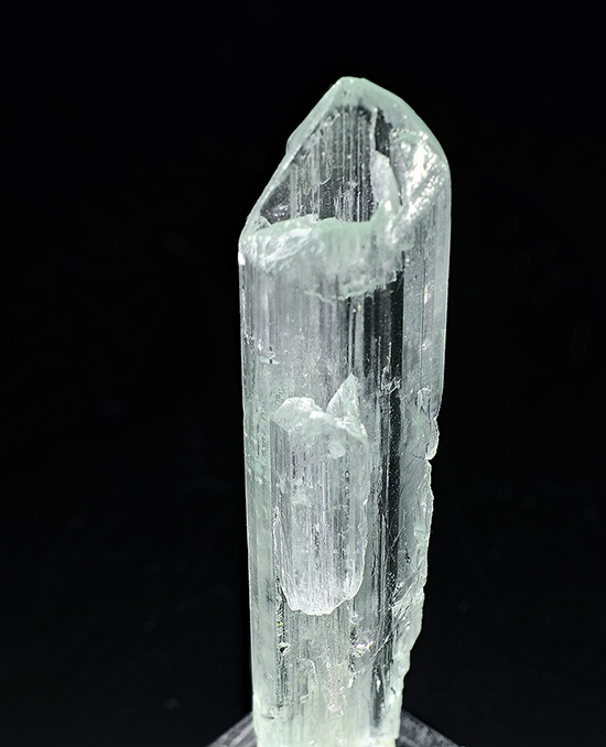 Beryl var. Aquamarine - Jequitinhonha valley - Minas Gerais - Brazil