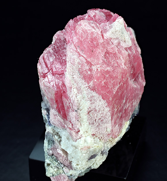 Rhodochrosite - Wutong Mine, Liubao, Cangwu Co., Wuzhou, Guangxi, China