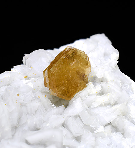 Bastnsite-(Ce) - Trimouns, Luzenac, Ariege, France