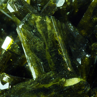 Epidote - Concession Morgan 3, Coayllo, Caete, Ica, Peru
