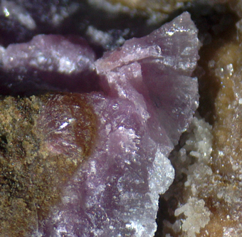 Talmessite,Bou Azzer mining district, Dra-Tafilalet, Morocco