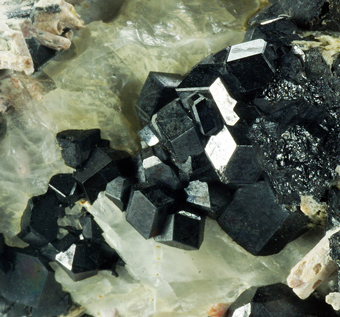 Melanite Garnet - Imilchil, Errachidia, Dra-Tafilalet, Morocco