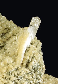 Quartz (scepter) on Laumontite - Capurru quarry, Osilo, Sardinia, Italy