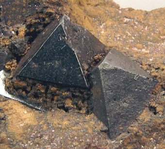 Martite - Samuteba Mine, Samuteba - Zambia