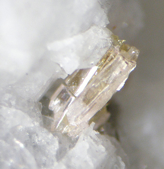 Thulite var. Zoisite - Tremogge Peak, Malenco Valley - Italy