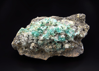 Aurichalcite on hemimorphite -79 mine, Chilito, Arizona, USA