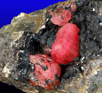 Rhodochrosite, Huayllapon mine, Pasto Bueno District, Peru