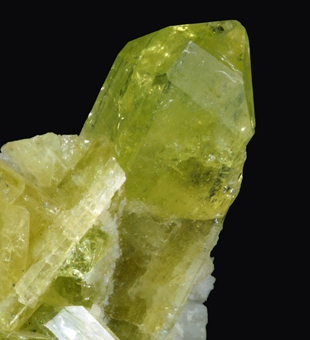 Brazilianite, Mendes Pimentel, Minas Gerais, Brazil