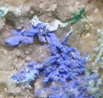 Juangodoyite (TL), Sanromanite (TL) - Santa Rosa mine, Tarapac Region, Chile