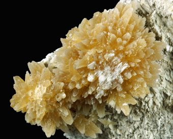 Strontianite on Baryte - Clausthal-Zellerfeld, Lower Saxony, Germany