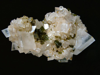 Uvite on Magnesite - Pomba pit, Serra das guas, Brumado (Bom Jesus dos Meiras), Bahia, Brazil