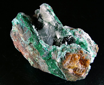 Clinoatacamite, Gypsum, Calcite on Quartz and Malachite - Lily Mine (Lilly Mine), Pisco Umay, Ica Department, Peru