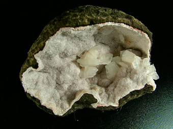 Epistilbite with Heulandite - Jalgaon District, Maharashtra, India