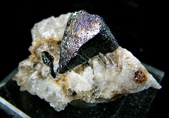 Tapiolite-Fe - Quixaba, Frei Martinho, Borborema mineral province, Paraba, Brazil