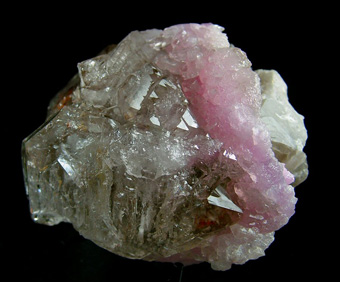 Quartz var. Rose Quartz on Quartz var. Smoky Fenster Quartz - Alto da Pitorra, Laranjeiras, Galilia, Doce valley, Minas Gerais, Brazil