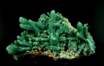 Prase Quartz with Hematite - Serifos Island (Seriphos), Cyclade Islands (Cyclades; Kikladhes; Nomos Kikladhon), Kykldes Prefecture, Aegean Islands Department (Aiyaon), Greece