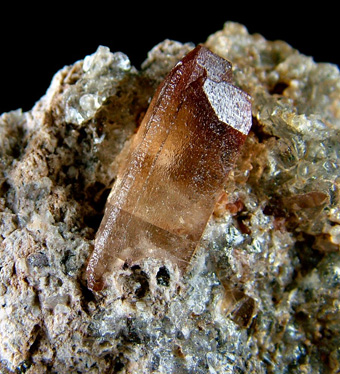 Topaz with Opal var. Hyalite - Tepetate, Mun. de Villa de Arriaga, San Luis Potos, Mexico