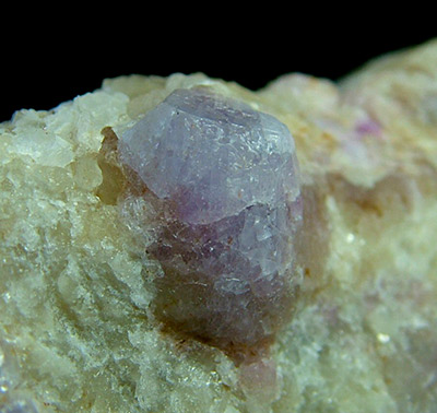 Sodalite var. Hackmanite - Koksha Valley (Kokscha Valley; Kokcha Valley), Khash & Kuran Wa Munjan Districts, Badakhshan Province (Badakshan Province; Badahsan Province), Afghanistan