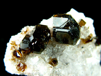 Uvite on Magnesite - Pomba pit, Serra das guas, Brumado (Bom Jesus dos Meiras), Bahia, Brazil