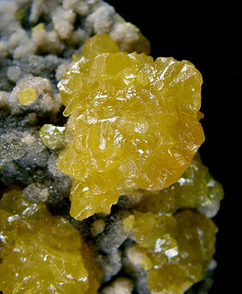 Sulphur on Calcite - Machw mine, Tarnobrzeg City Co., Subcarpathian Voivodeship, Poland