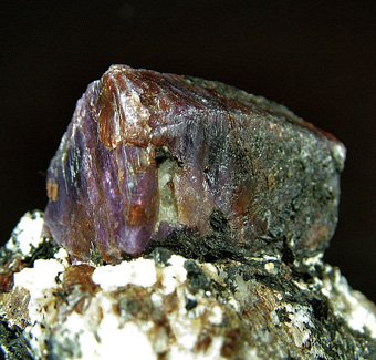 BALD0782 - Corundum (Ruby) - Zazafotsy, Ihosy, Ihorombe, Madagascar