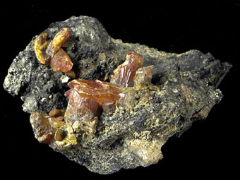 Hutchinsonite, Orpiment � Quiruvilca, La Libertad, Peru