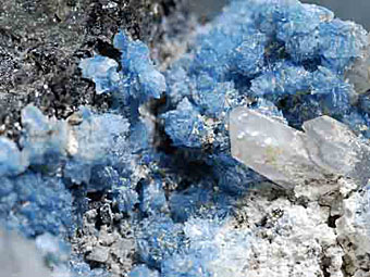 Vauxite, Cassiterite, Wavellite - Siglo XX mine, Llallagua, Potos�, Bolivia