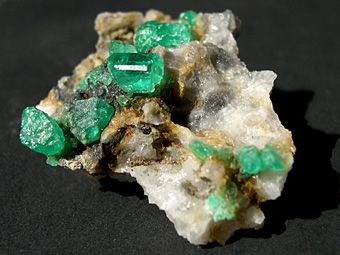 Beryl var. Emerald - Muzo, Colombia