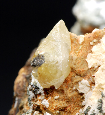 Scheelite, Traversella Mine, Chiusella Valley, Province of Torino, Piedmont, Italy