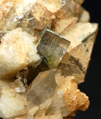 Elbaite - San Piero in Campo, Elba Island, Livorno, Italy