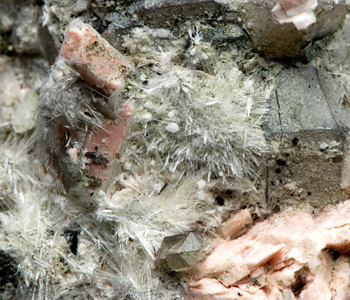 Bavenite - Seula mine (ex Montecatini quarry), Mount Camoscio, Baveno, Verbano-Cusio-Ossola Province, Piedmont, Italy